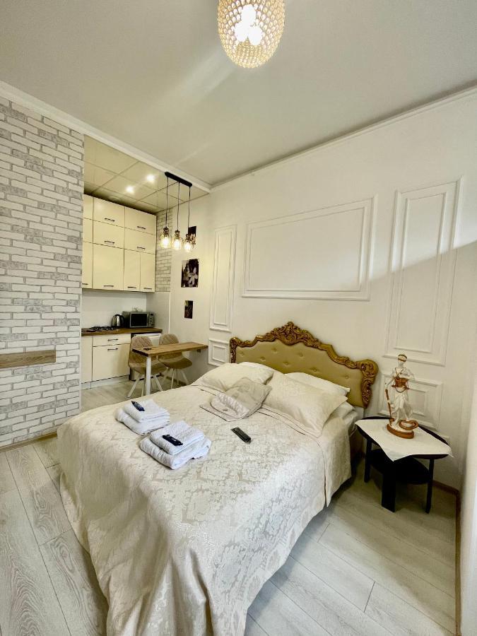 Vintage Apartment Kotlyarska10 Lviv Eksteriør bilde