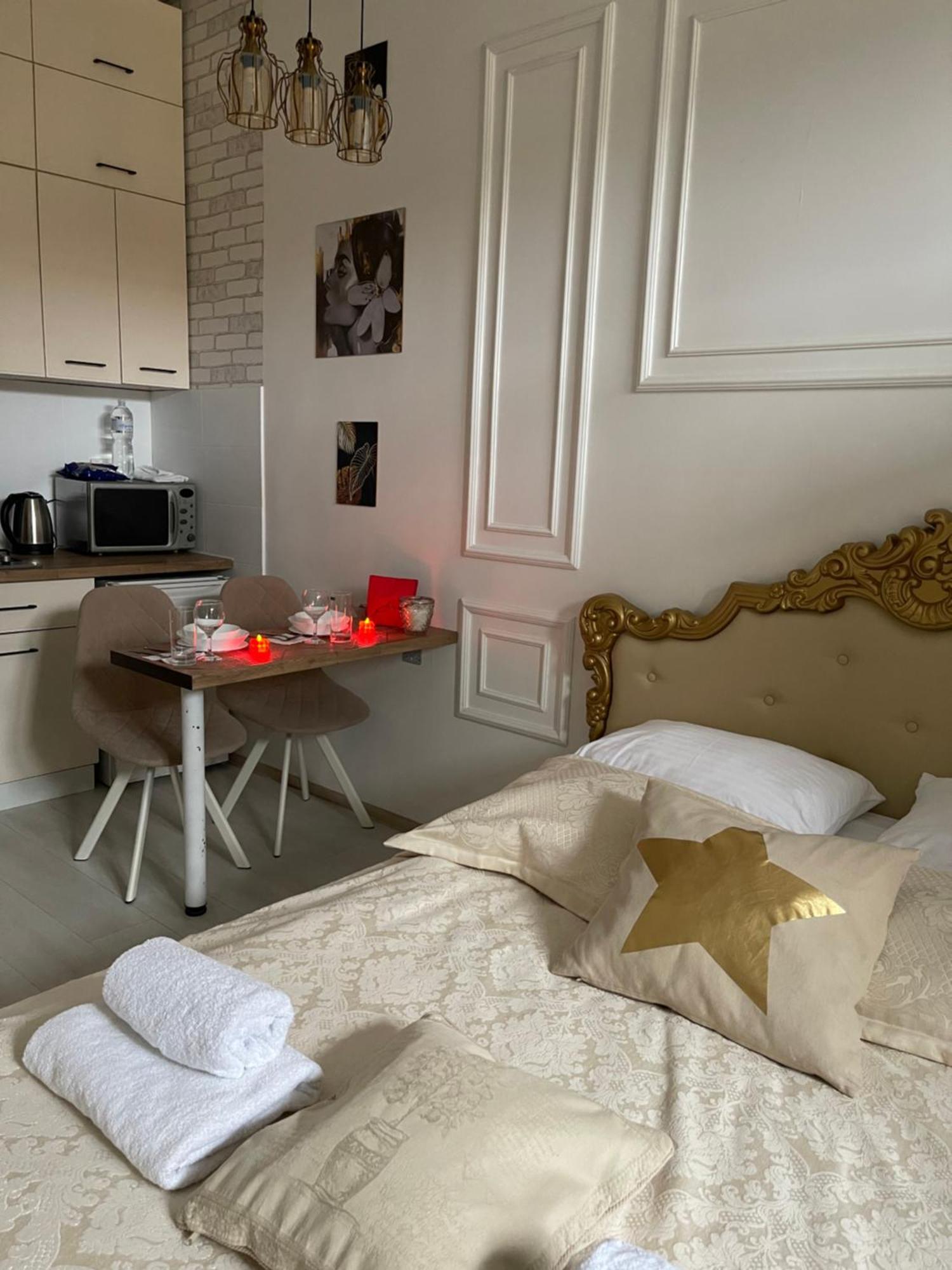 Vintage Apartment Kotlyarska10 Lviv Eksteriør bilde